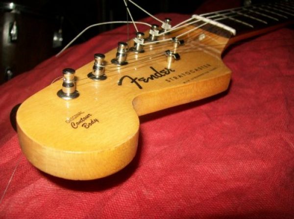 Guitarra  ZURDO Replica De Fender Strato