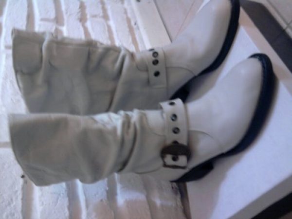 Botas de Cuero color hueso 38 Nuevas