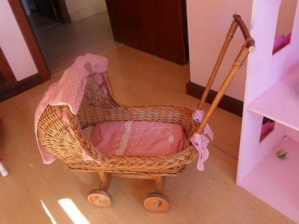 Cochecito de mu&ntilde;ecas