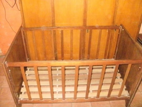 cuna con colchon