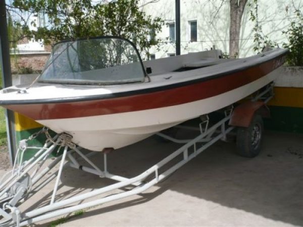 vendo lancha y trailer impecable