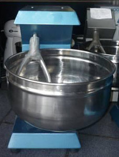 HORNO ELECTRICO PAUNA Y AMASADORA 20 KG