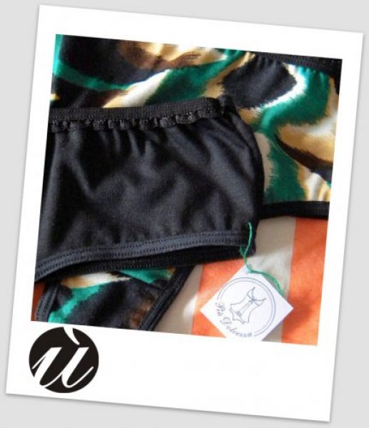 Bombachas con detalles en puntillas