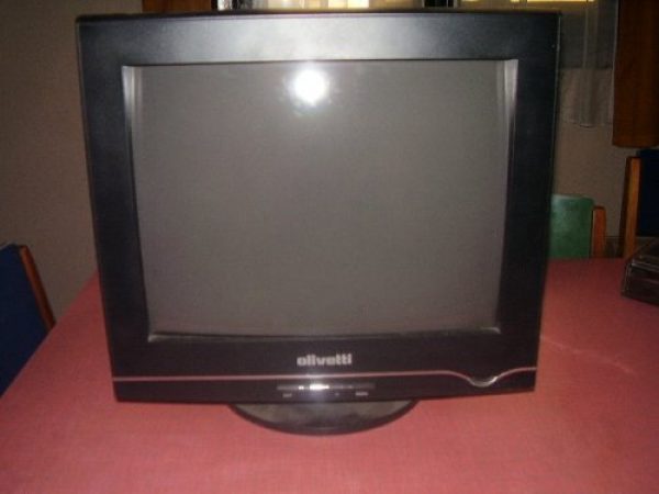 2 monitores de 17 pulgadas marca olivett