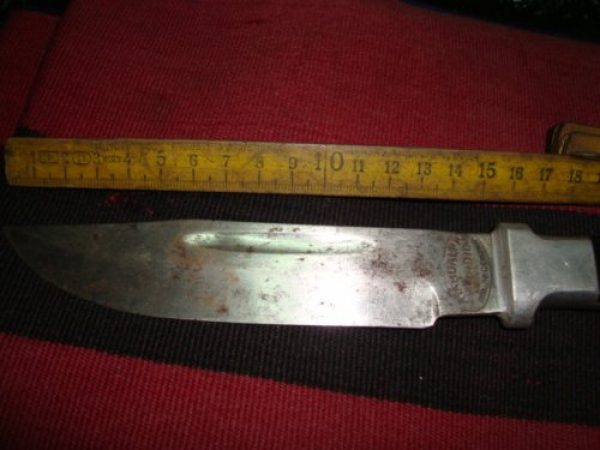 Antiguos cuchillos Atahualpa