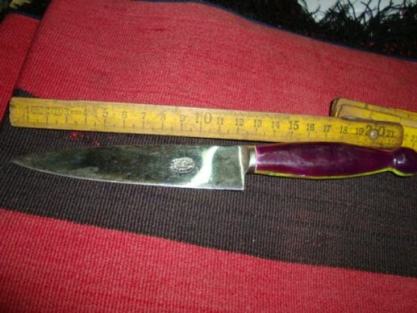 Raro cuchillo juca
