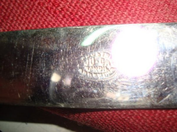 Raro cuchillo juca