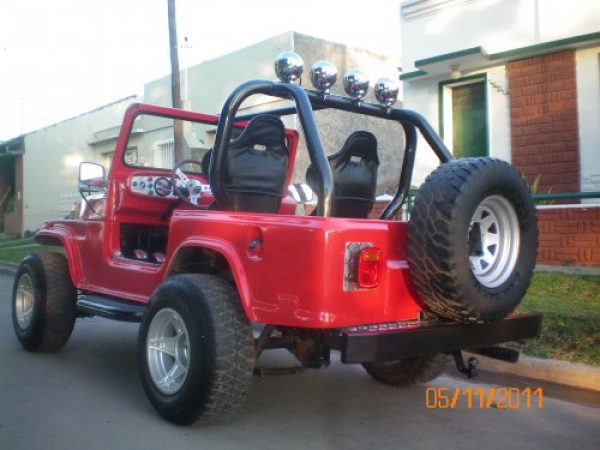 jeep carrocer&iacute;a de fibra con 2.21