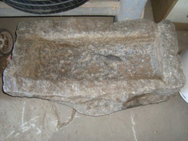 pileta de piedra Muy Tallada