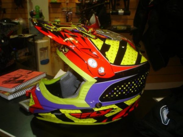 Casco FLY 