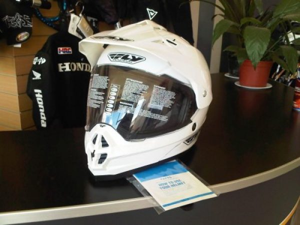 Casco FLY Varios Colores con vicera