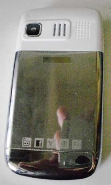 NOKIA N3 tri-sim, accesorios LIQUIDO