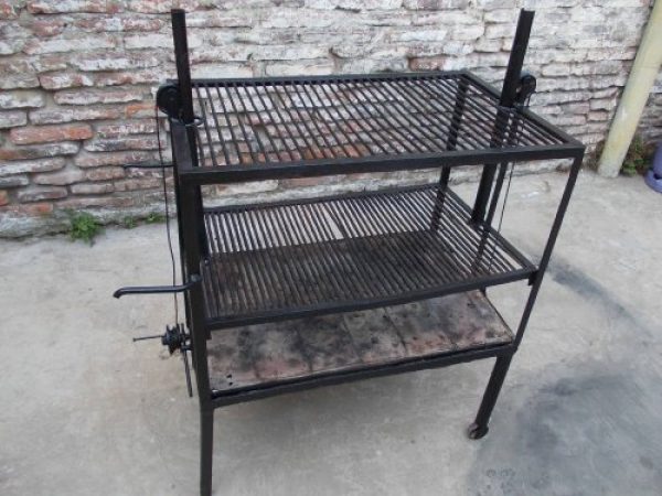PARRILLA DE PIE DE HIERRO