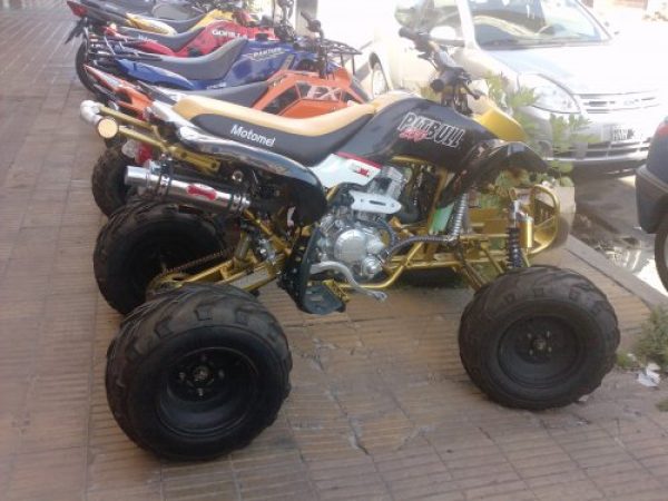 MOTOMEL PITBULL 200