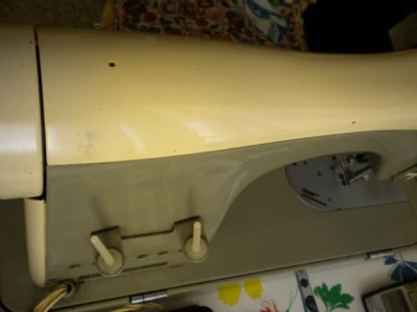 maquina de coser "Necchi"Mark II