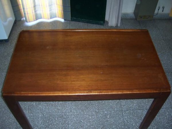 EXELENTE MESA PARA 6 Y 8 PERSONAS 