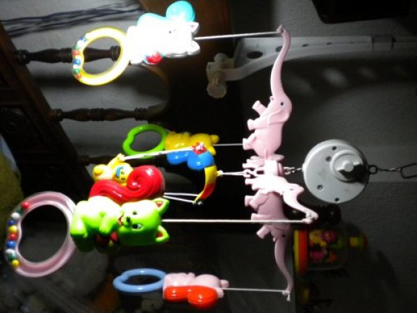 Mobil musical para bebe.Impecable.