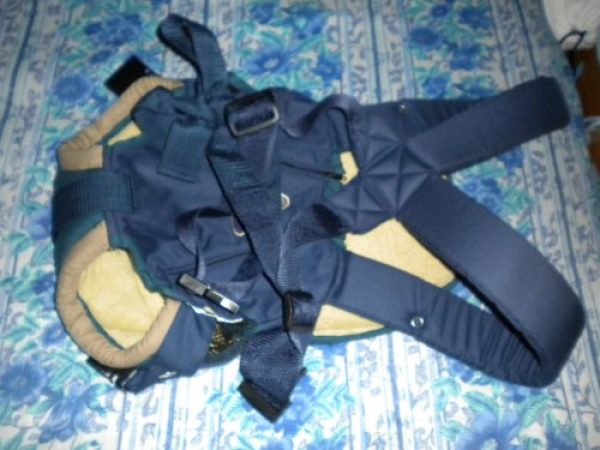 Mochila"canguro"."Evenflo".EE.UU