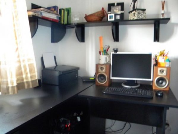 ESCRITORIO TIPO "L" PARA PC CON CAJONES