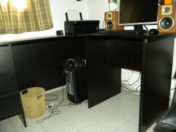 ESCRITORIO TIPO "L" PARA PC CON CAJONES