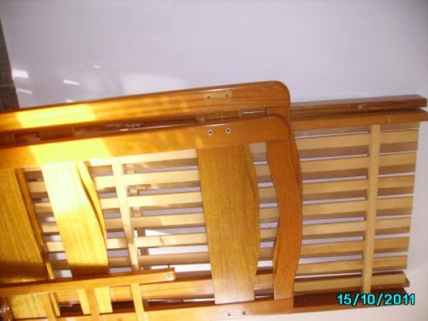 cuchetas de roble lustrado