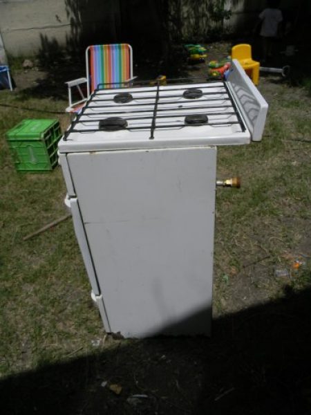VENDO COCINA 4 HORNALLAS