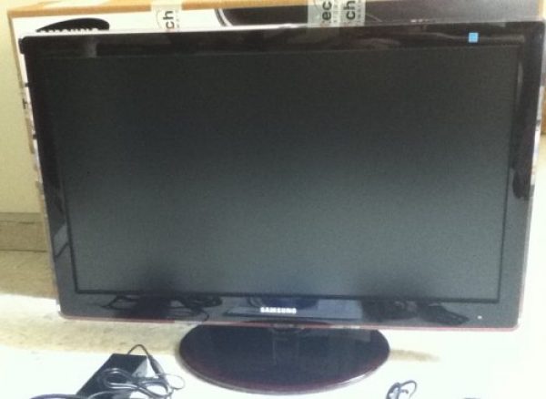 Samsung Lcd 27"  P2770h Full HD 1080p