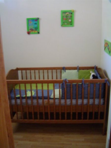 Cuna madera maciza
