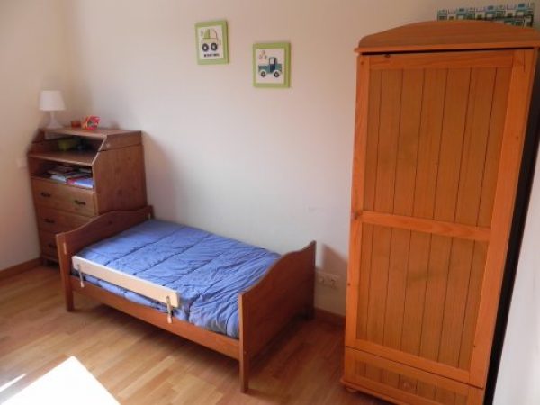 Cuna madera maciza
