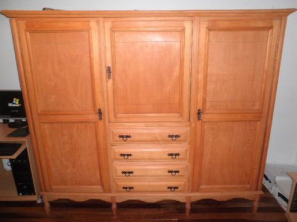 Vendo Jgo.de dormitorio antiguo Guatambu