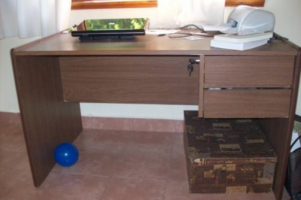 Escritorio Platinum- nogal