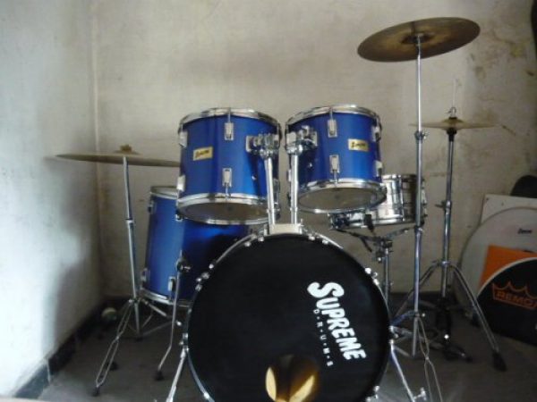 VENDO BATERIA SUPREME d.r.u.m.s