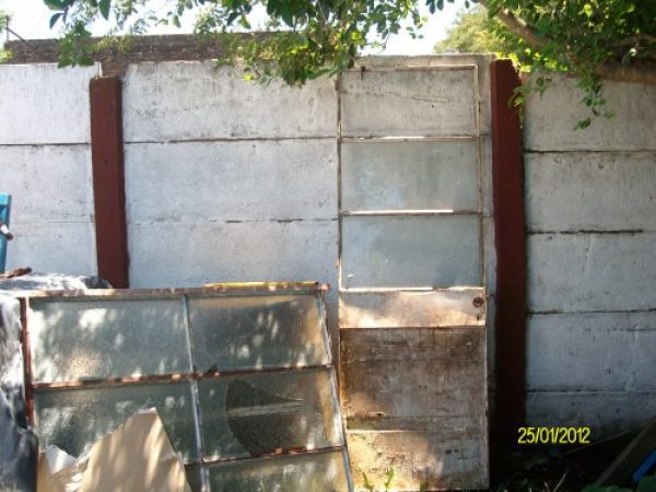 PUERTA Y VENTILUCES