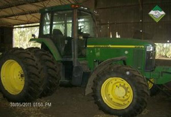 JOHN DEERE 7810