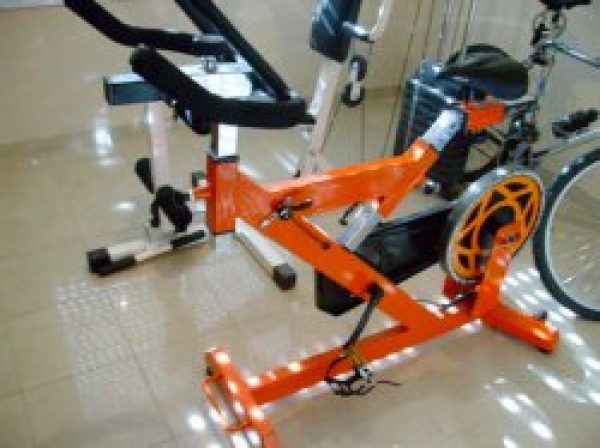 VENDO BICICLETA SPINING EXCELENTE ESTADO