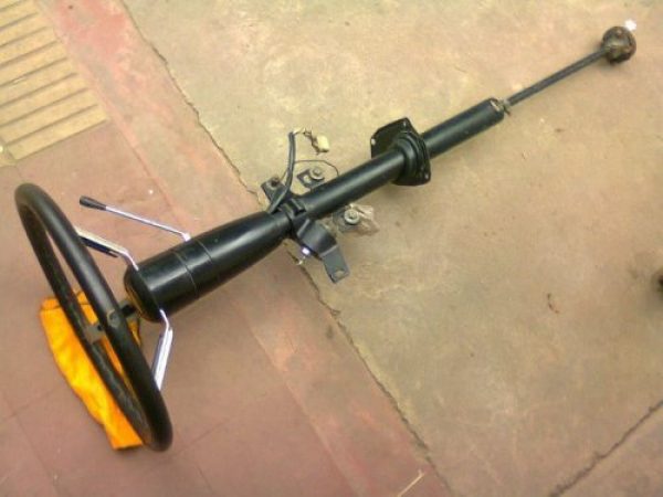 VENDO!! volante y columna direc TORINO  
