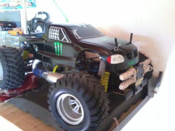 Vendo : monster truck a explocion