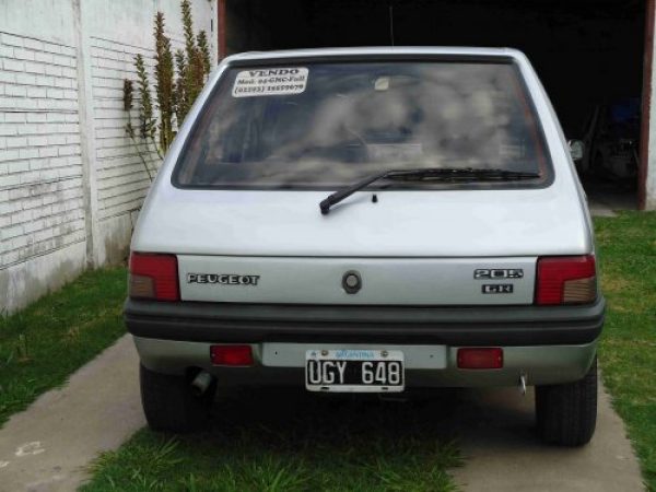 Peugeot 205