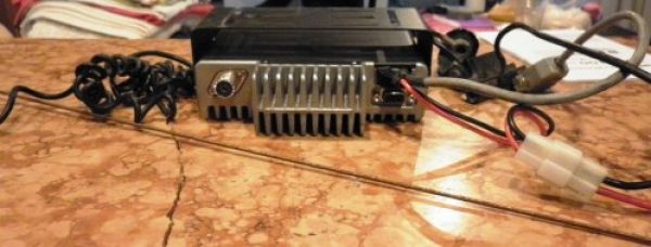 VENDO  RADIO TRASMISOR PARA REMIS