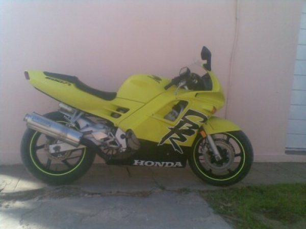 Honda CBR 600 F2