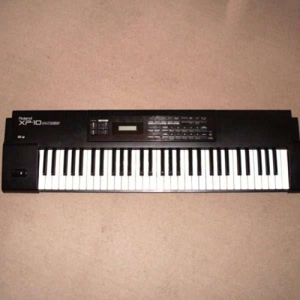 Sinte Teclado Roland XP-10 + Estuche rig