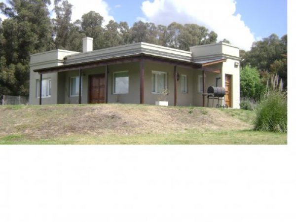 ALQUILO casa CABA&Ntilde;A EN TANDIL por dia