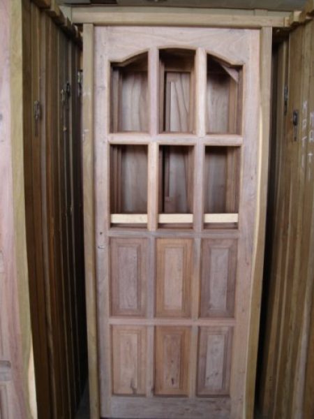 Puerta standard Algarrobo MaderZana