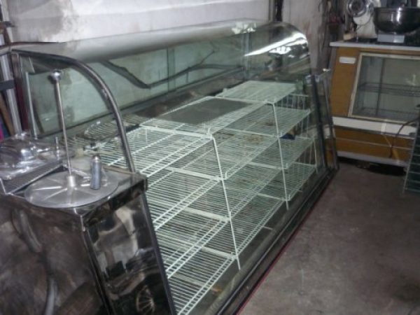 HERR. DE ALMACEN CARNICERIA Y PANADERIA