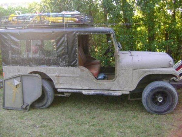 VENDO JEEP IKA CON FALCON