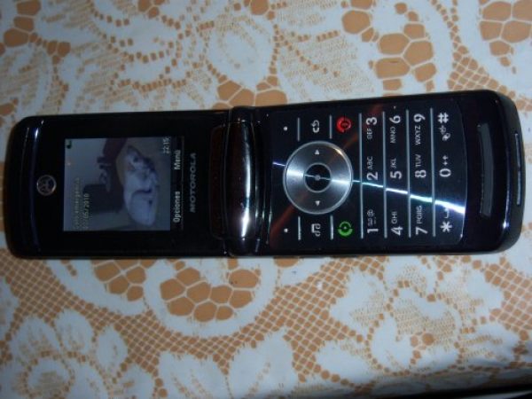 Motorola V8 "Impecable"
