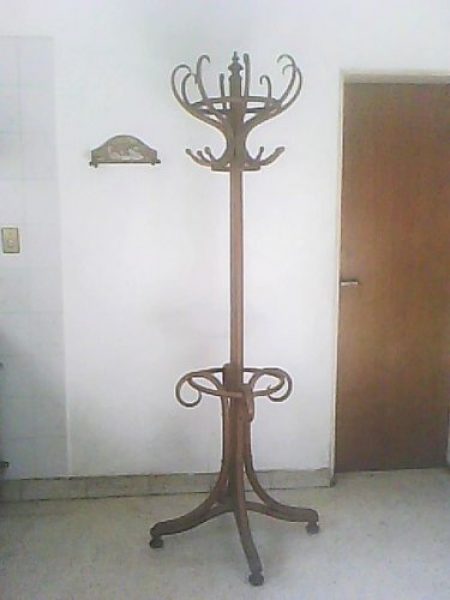 Antig&uuml;o Perchero Thonet 