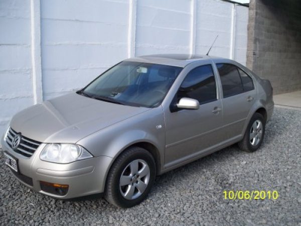 VW BORA TDI MODELO 2007 CHAMPAGNE