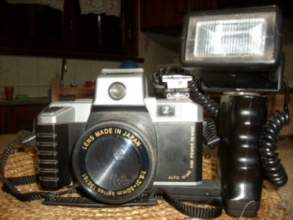 VENDO CAMARA DE SACAR FOTO SILVANO