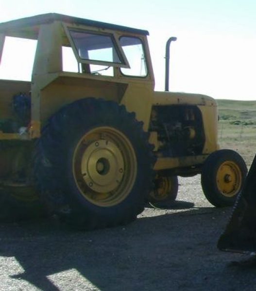 Tractor FIAT 780